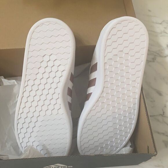 Adidas Girls Tennis Shoes - Picture 5 of 7